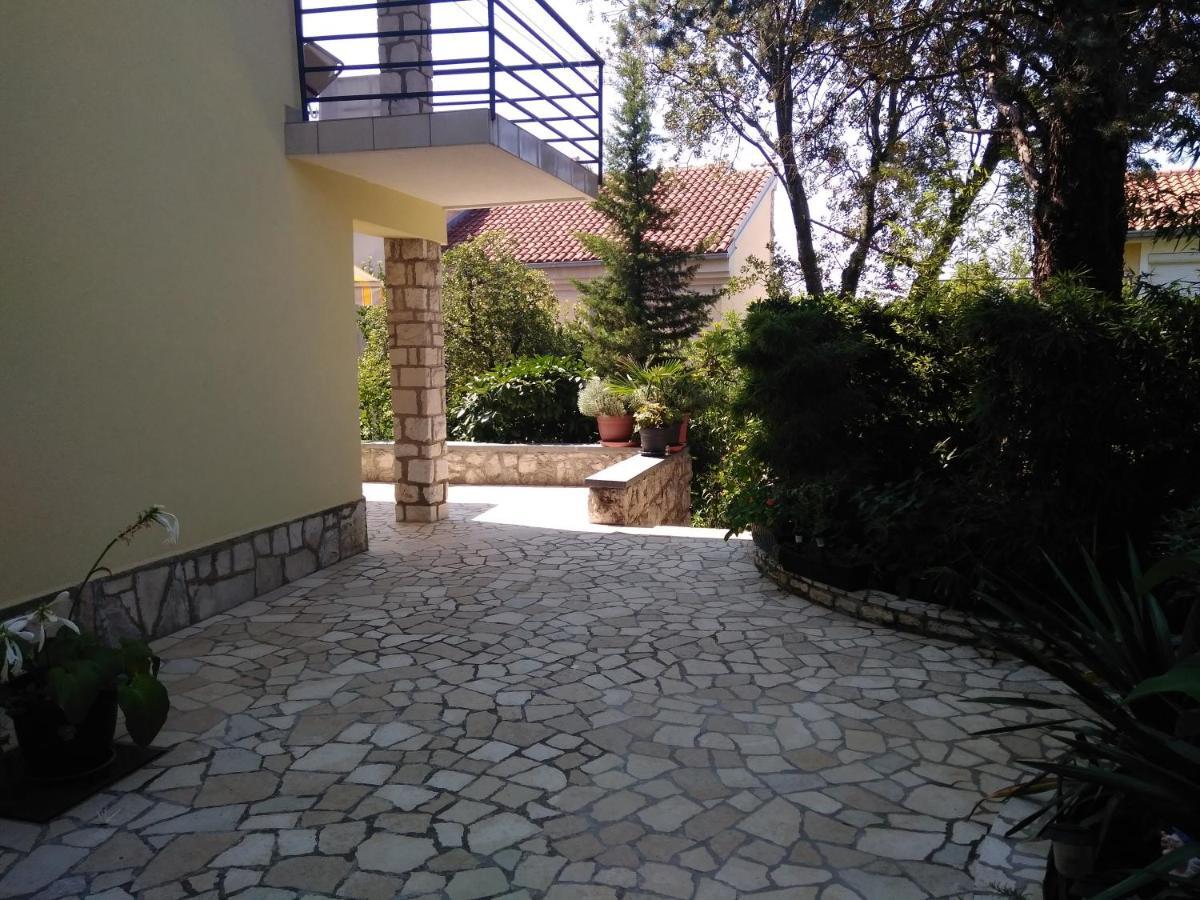 Studio Apartment Драмаль Экстерьер фото